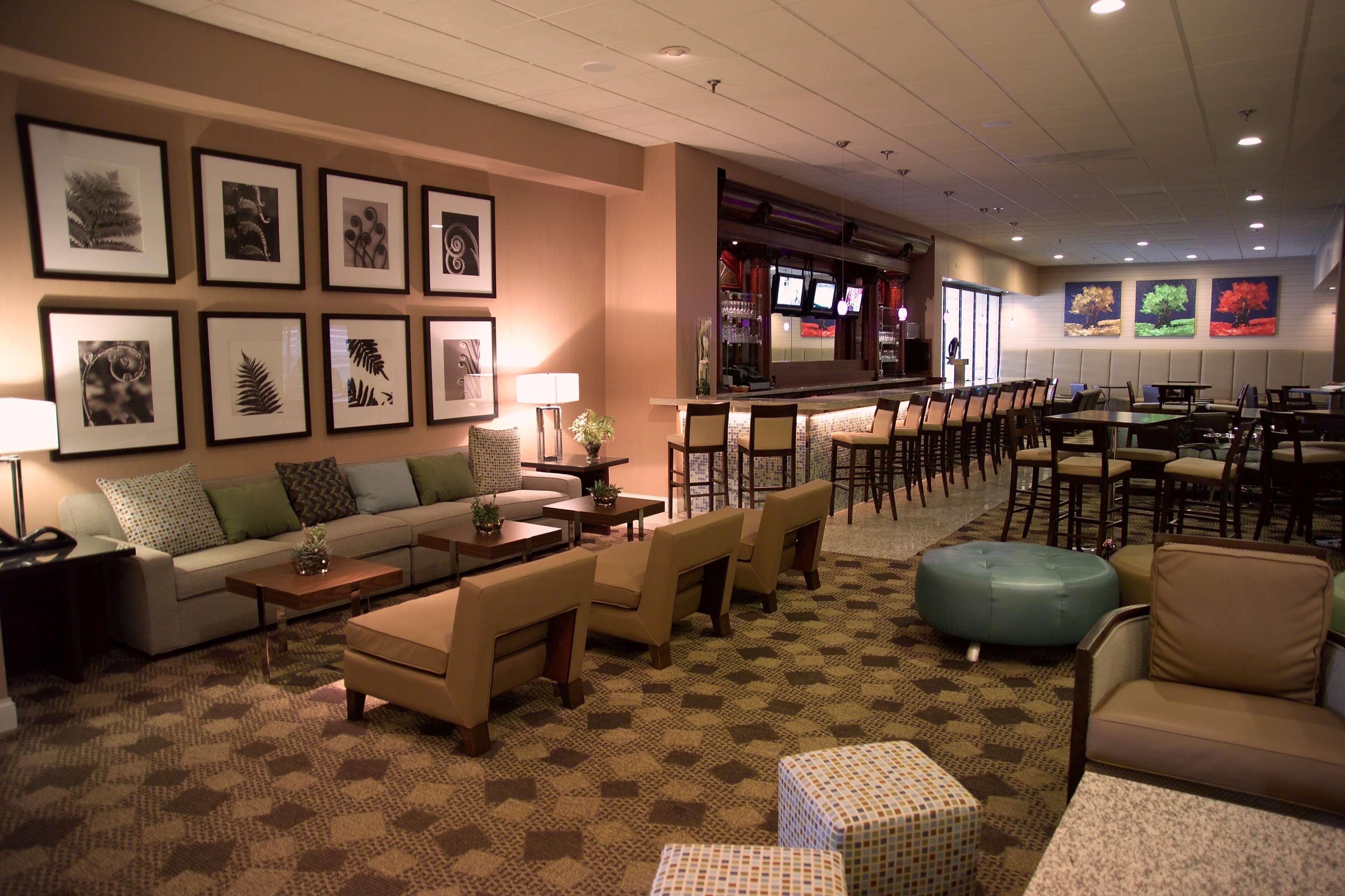 Doubletree By Hilton St. Louis At Westport Hotel Maryland Heights Exterior photo