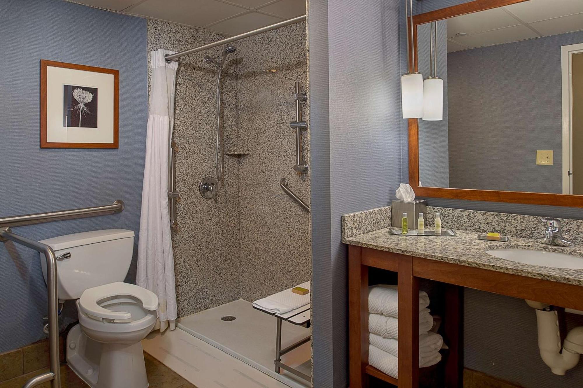 Doubletree By Hilton St. Louis At Westport Hotel Maryland Heights Exterior photo